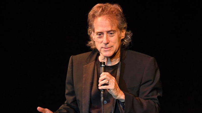 কৌতুক অভিনেতা রিচার্ড লুইস মারা গেছেন