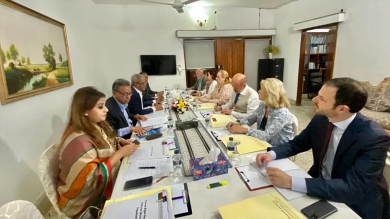 সফররত মার্কিন প্রতিনিধি দলের সঙ্গে বিএনপি নেতৃবৃন্দের বৈঠক শুরু