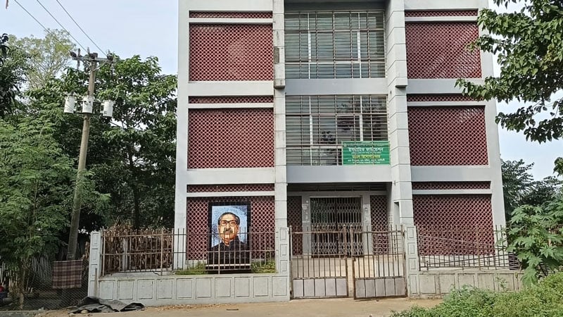 নেতৃত্ব নিয়ে দ্বন্দ্ব, নিষ্প্রাণ মুক্তিযোদ্ধা কমপ্লেক্স